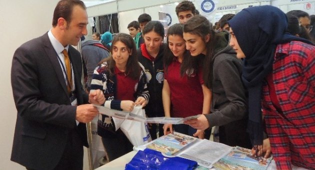 7 Aralık Üniversitesi, Mersin’de Tanıtım Günlerine Katıldı