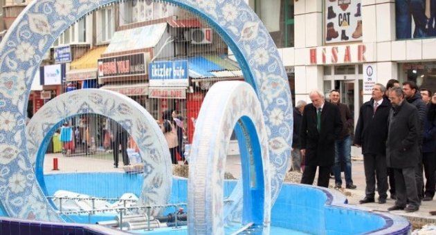 Başkan Kamil Saraçoğlu: Süs Havuzları Kütahya’ya Renk Katacak