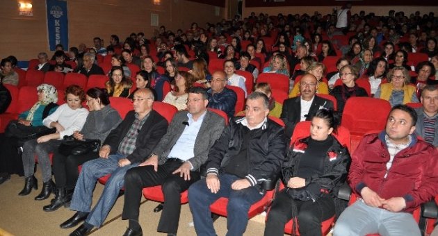 Başkan Turgut, Dünya Tiyatrolar Gününü Kutladı