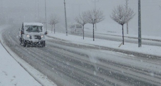 Bitlis’tde Kar Yağışı