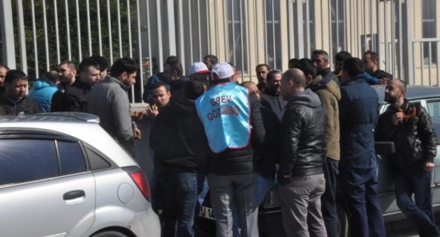 Çelik -İş Sendikasına Bağlı İşçiler Maaşları İçin Grev Yaptı