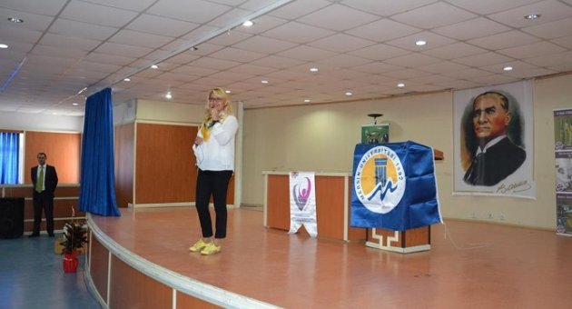 “Çocuğunuzu Cezalandırdığınız Kadar Ödüllendirin” Tavsiyesi