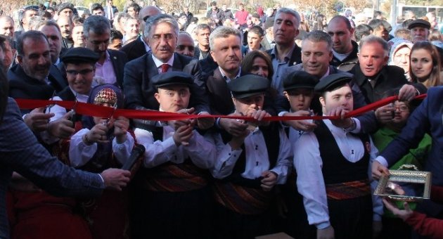Elazığ Belediyesi’nden Down Sendromlulara Özel Kafe