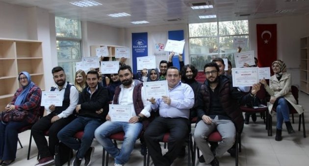 Genç Girişimciler Sertifikalarını Aldı