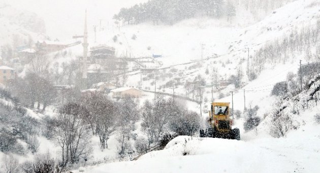 Gümüşhane’de 75 Köy Yolu Ulaşıma Kapandı