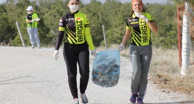 Karaman’da Çevre Temizliği Ve Sağlıklı Yaşam Etkinliği Düzenlendi