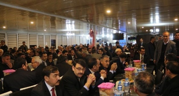 Mardin’e Atanan Milli Eğitim Müdürüne Veda Yemeği