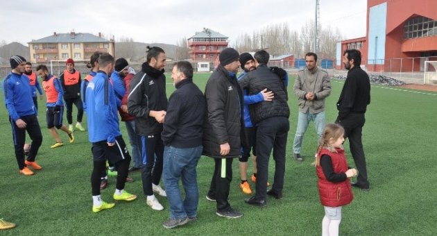 Patnos Gazeteciler Cemiyeti’nden Patnosgücüspor’a Ziyaret