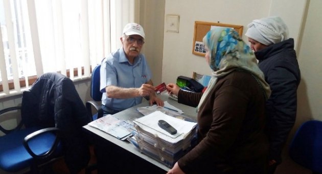 Sinop’ta Kızılay Kartı Dağıtımı Başladı