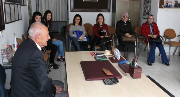 Üniversiteli Gençler Gazileri Unutmadı
