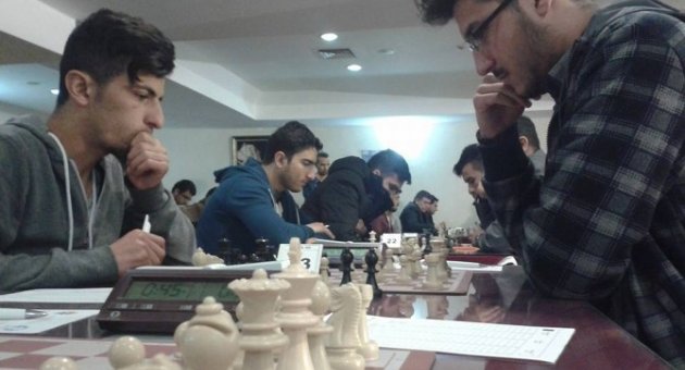 Üniversiteside Satranç Turnuvası