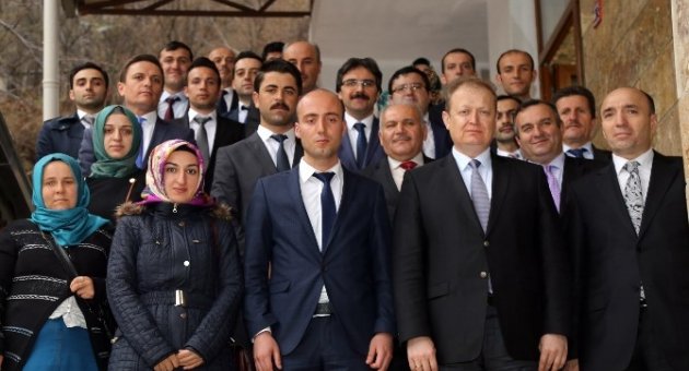 Vali Yavuz Aday Öğretmenlere Seslendi
