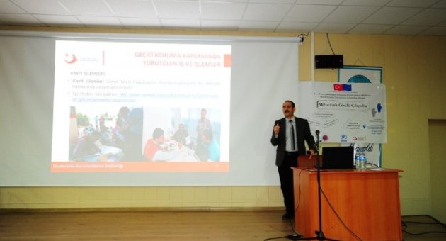 Van’da ‘Mültecilerle Gönüllü Çalışmalar’ Paneli