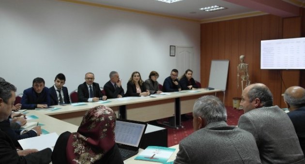 Yozgat’ta Hastanelerde Görevli Tıbbi Cihaz Sorumlularına Eğitim Verildi
